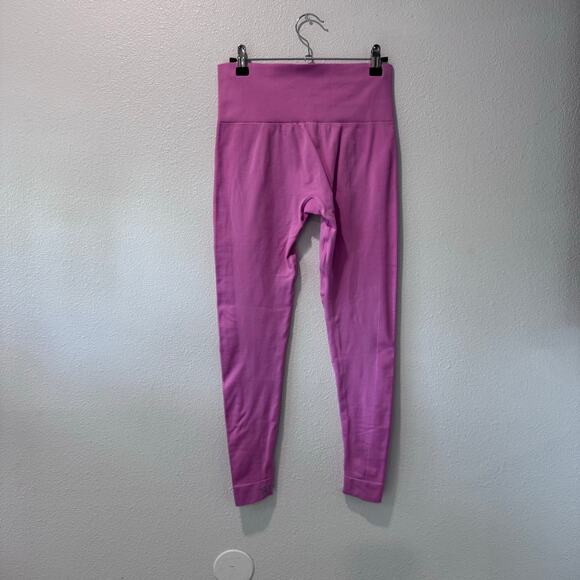 Set Active Sculptflex Leggings in Flamino Pink Size Medium - Picture 3 of 5